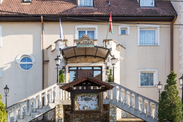 Hotel Kikelet Club